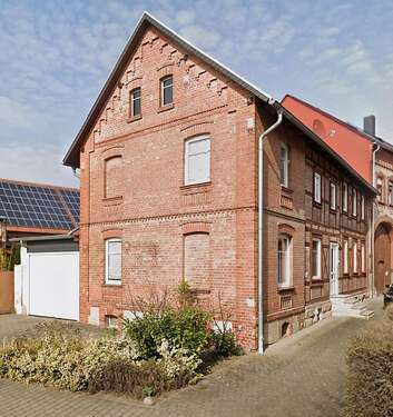 Foto - Haus zum Kaufen in Groß Quenstedt 189.000,00 € 155.53 m²