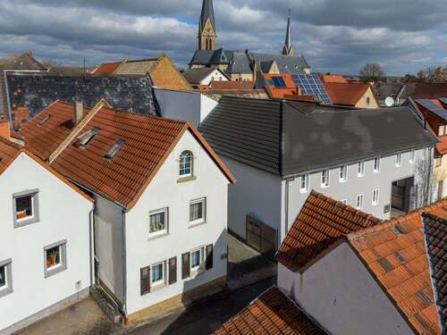 Foto - Haus zum Kaufen in Saulheim 590.000,00 € 209 m²