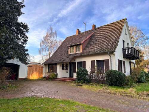 Foto - Haus zum Kaufen in Hatten Kirchhatten 350.000,00 € 162.92 m²