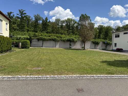 Foto - Grundstück zu verkaufen in Großbettlingne 275.000,00 € 420 m²