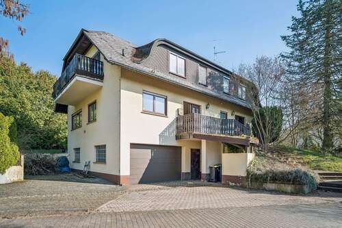 Foto - Haus zum Kaufen in Langgöns 550.000,00 € 302.5 m²
