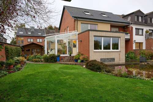 Foto - Haus zum Kaufen in Oberhausen 599.000,00 € 265 m²