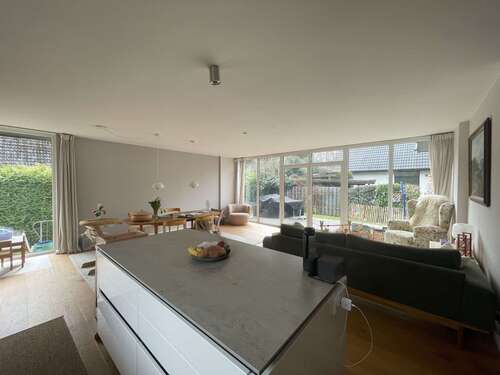 Foto - Haus zum Mieten in Halstenbek 2.490,00 € 169 m²