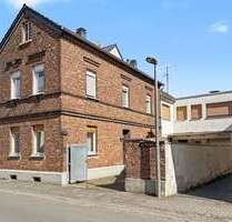 Wohnung zum Kaufen in Troisdorf 279.000,00 € 136.25 m²