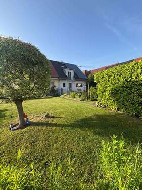 Foto - Haus zum Mieten in Schallstadt 2.350,00 € 166.17 m²