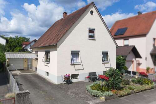 Foto - Haus zum Kaufen in Mengen 245.000,00 € 116.35 m²