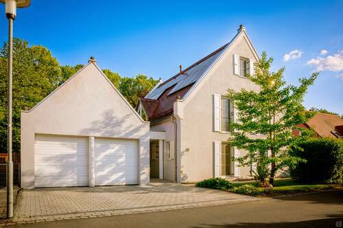 Foto - Haus zum Kaufen in Asbach Bäumenheim 790.000,00 € 210 m²