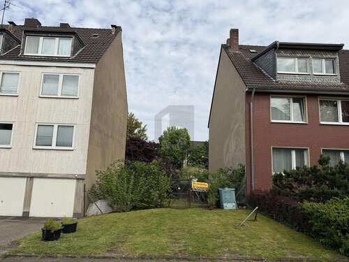 Foto - Grundstück zu verkaufen in Düsseldorf 300.000,00 € 250 m²