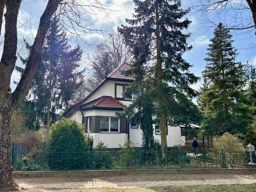 Foto - Haus zum Kaufen in Neuenhagen 450.000,00 € 140 m²