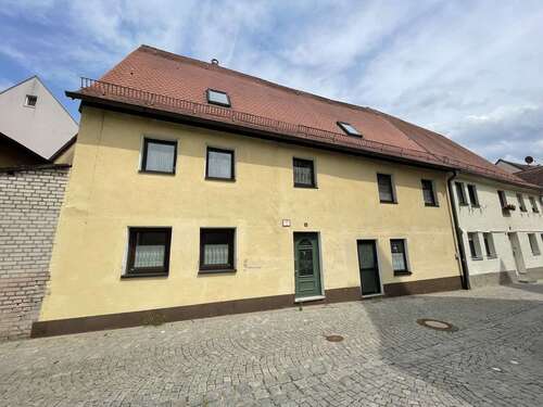 Foto - Haus zum Kaufen in Altdorf 215.000,00 € 153 m²
