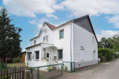 Foto - Haus zum Kaufen in Baddeckenstedt 149.000,00 € 127.45 m²