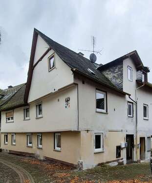 Foto - Haus zum Kaufen in Weilburg 259.000,00 € 254 m²