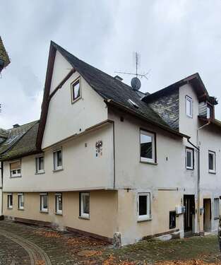 Foto - Haus zum Kaufen in Weilburg 259.000,00 € 244 m²