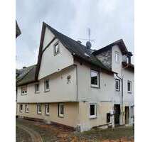 Haus zum Kaufen in Weilburg 259.000,00 € 244 m²