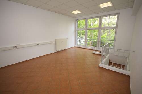 Foto - Büro in Essen 493,52 € 61 m² - 493,52&nbsp;EUR Kaltmiete, ca.&nbsp; 61,00&nbsp;m&sup2;