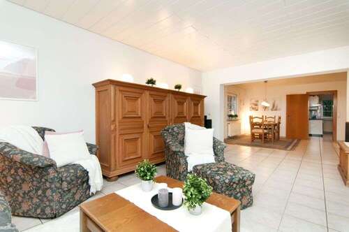 Foto - Haus zum Kaufen in Burscheid 598.000,00 € 198 m²