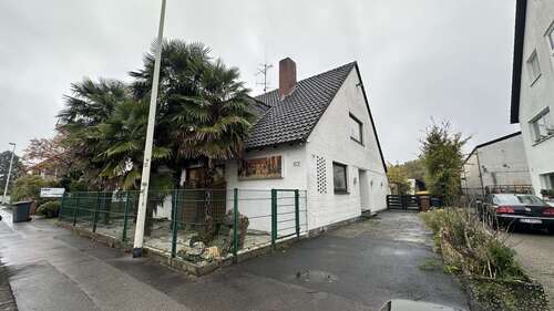 Foto - Haus zum Kaufen in Hilden 739.000,00 € 220 m²