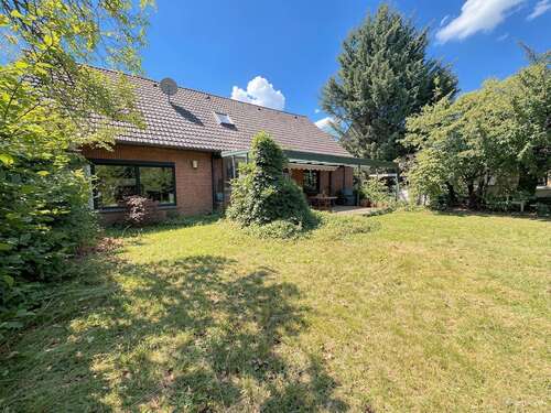 Foto - Haus zum Kaufen in Isernhagen 449.000,00 € 194 m²