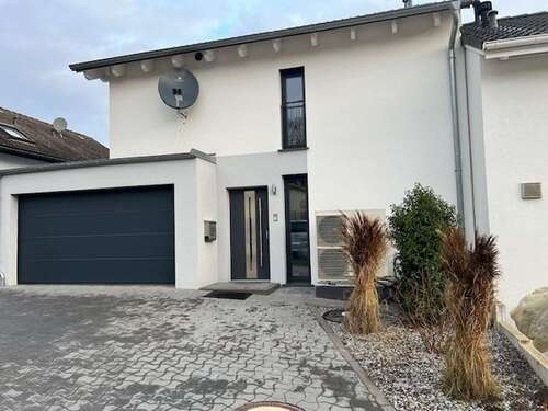 Foto - Haus zum Kaufen in Malsch 755.000,00 € 240 m²