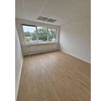 Büro in Hamburg 438,00 € 23.66 m²