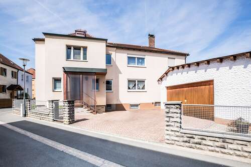 Foto - Haus zum Kaufen in Bayreuth 360.000,00 € 158.45 m²