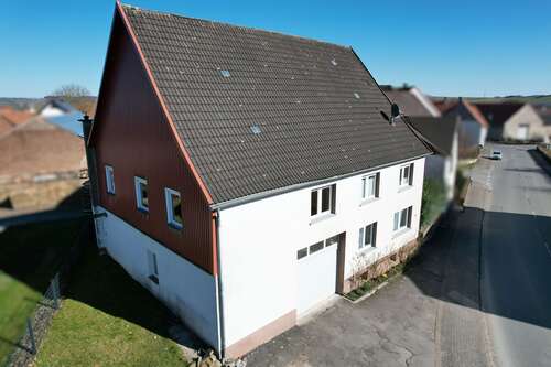 Foto - Haus zum Kaufen in Borgentreich 139.000,00 € 167 m²