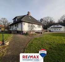 Haus zum Kaufen in Adelheidsdorf 870.000,00 € 717 m²