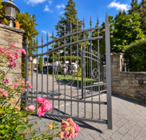 Haus zum Kaufen in Königstein 2.150.000,00 € 256.41 m²