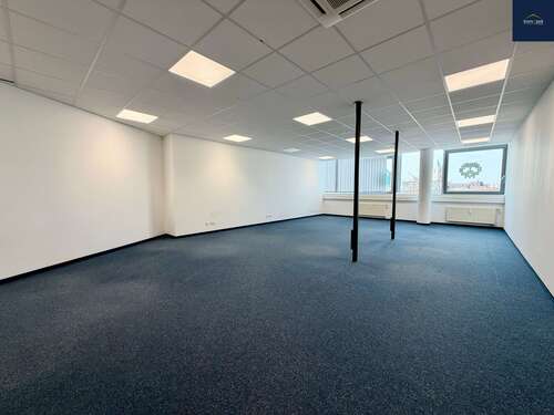 Foto - Büro in Leonberg 5.410,00 € 541 m²
