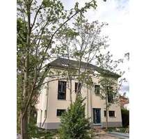 Haus zum Mieten in Schkeuditz 1.630,00 € 135.79 m²