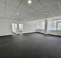 Büro in Leonberg 1.420,00 € 142 m²