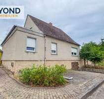 Haus zum Kaufen in Endorf 75.000,00 € 120.9 m²