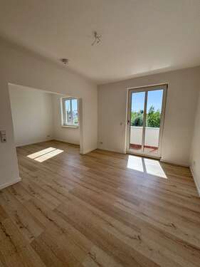 Foto - Wohnung zum Mieten in Magdeburg 460,00 € 66.16 m²