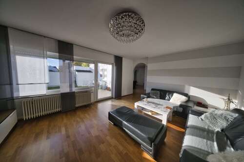 Foto - Haus zum Kaufen in Aichach 699.000,00 € 193 m²