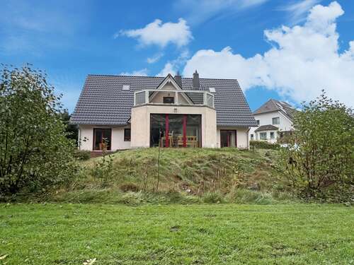 Foto - Haus zum Kaufen in Buschvitz 649.000,00 € 321 m²