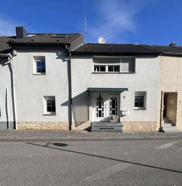 Foto - Haus zum Kaufen in Eschweiler 225.000,00 € 240 m²