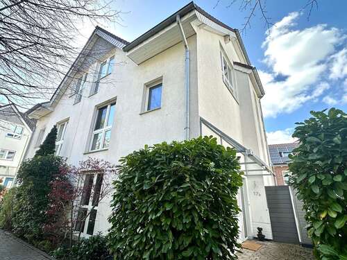 Foto - Haus zum Kaufen in Neuss 589.000,00 € 108.82 m²