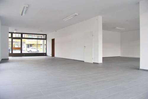 Foto - Einzelhandel in Plüderhausen 1.350,00 € 151 m²