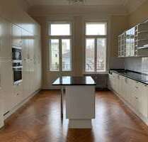 Wohnung zum Mieten in Wiesbaden 2.700,00 € 125 m²