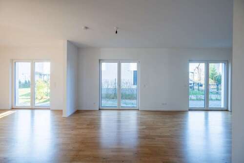 Foto - Haus zum Kaufen in Blankenfelde-Mahlow 820.000,00 € 192.3 m²