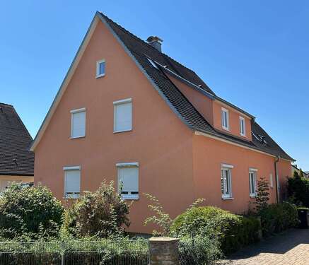 Foto - Haus zum Kaufen in Gundelfingen 839.000,00 € 176 m²