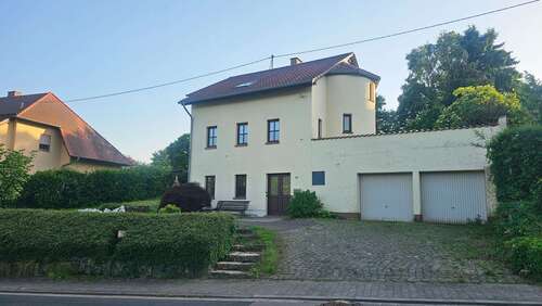 Foto - Haus zum Kaufen in Weiskirchen 275.000,00 € 160 m²