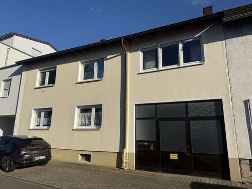 Foto - Haus zum Kaufen in Waghäusel 480.000,00 € 208 m²