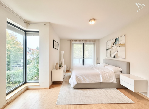 Foto - Haus zum Kaufen in Hofheim am Taunus 1.699.000,00 € 350 m²