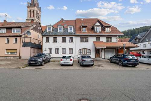 Foto - Haus zum Kaufen in Vöhrenbach 299.000,00 € 309 m²