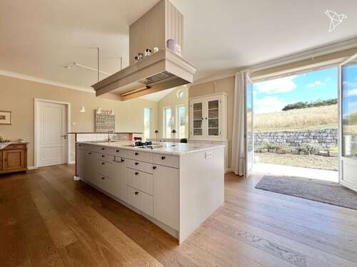 Foto - Haus zum Kaufen in Neu-Anspach 1.199.000,00 € 310 m²