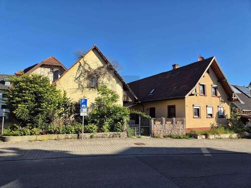 Foto - Haus zum Kaufen in Lauf 239.000,00 € 110 m²