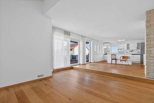 Foto - Haus zum Kaufen in Karlsdorf-Neuthard 680.000,00 € 171 m²