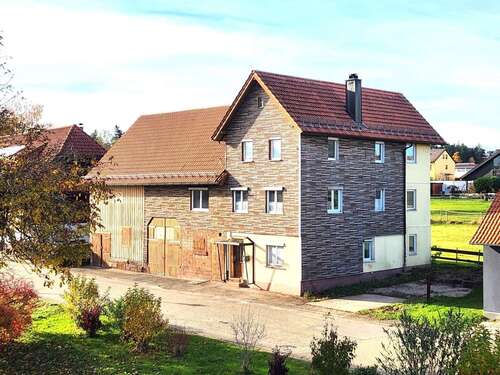 Foto - Haus zum Kaufen in Simmersfeld - OT 159.000,00 € 163 m²