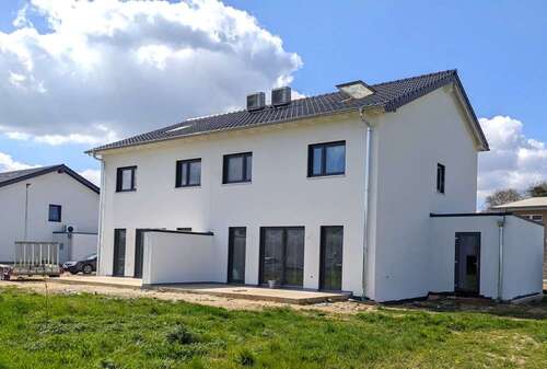 Foto - Haus zum Kaufen in Vettweiß Kelz 498.000,00 € 157 m²